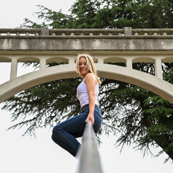 Meet your Posher, Felisha - Picture 1 of 3